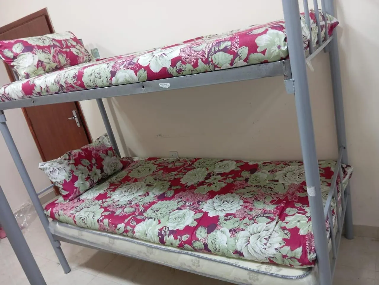 Dubai Dormitory Bed Apartment
